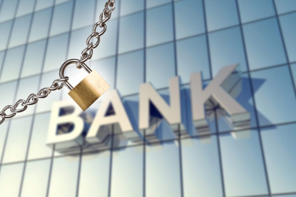 Banca românească care dispare! Ce se întâmplă cu clienţii şi ce trebuie să facă necontactaţii?