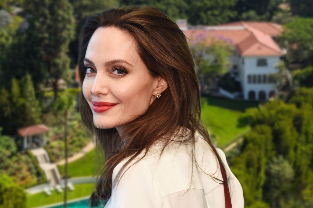 Conacul Angelinei Jolie, o bijuterie luxoasă, scoasă la licitație! Imagini exclusive!