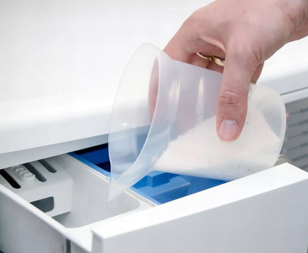 "Descoperire uimitoare: Secretul compartimentului 3 în mașina de spălat rufe! Nu rata lichidul esențial!"