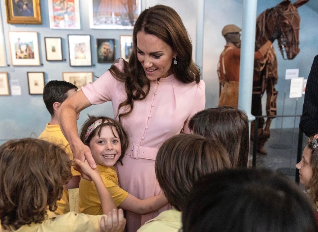 "Uite ce culoare va fi în trend în 2024! Kate Middleton o adoră!"